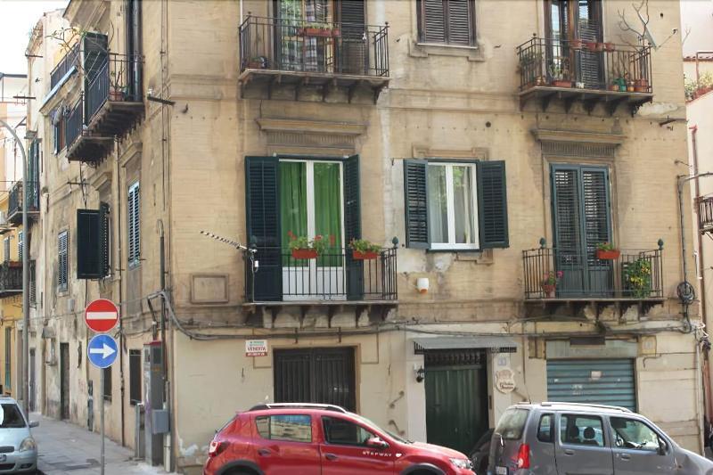 B&B "Al Bastione Normanno 巴勒莫 外观 照片