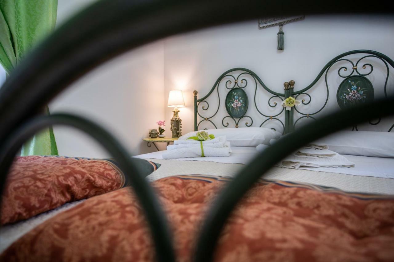 B&B "Al Bastione Normanno 巴勒莫 外观 照片